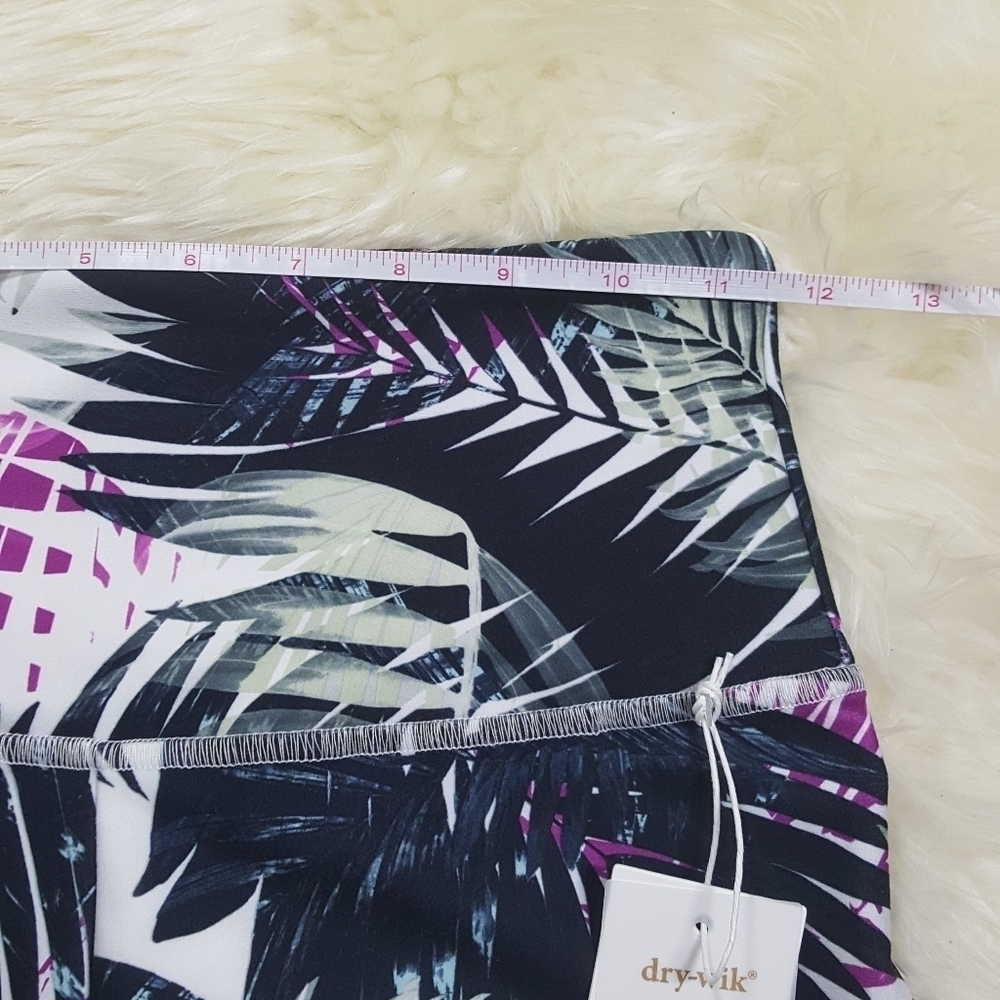 Balance Collection Palm Print Dry-Wik Leggings - Picture 4 of 10